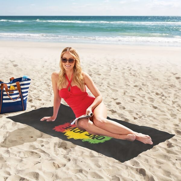 Serviette de Plage en Microfibre ONE LOVE – Image 4
