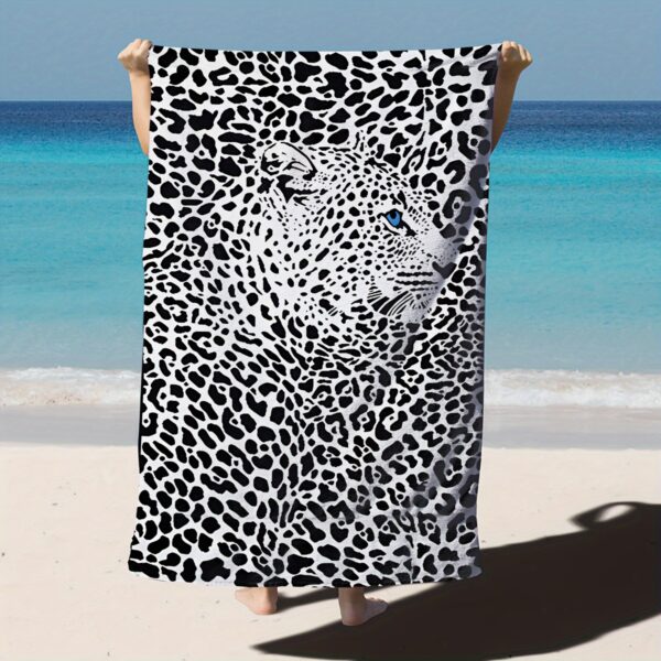 Serviette de plage imprimé léopard noir – Image 3