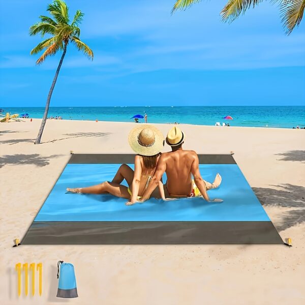 Drap de plage marron et bleu