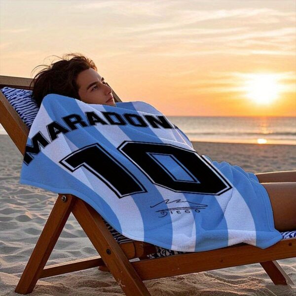 Serviette de plage Maradona #10 Jersey Imprimé – Image 7