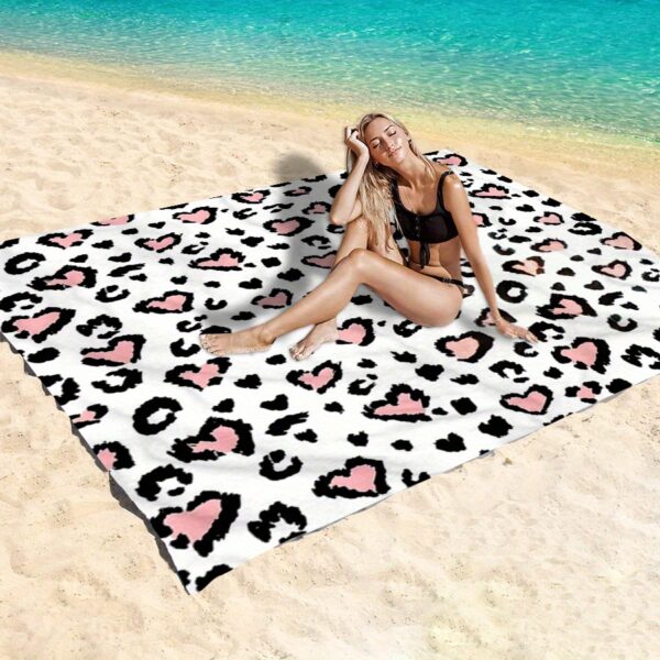 Drap de plage léopard rose amour – Image 2