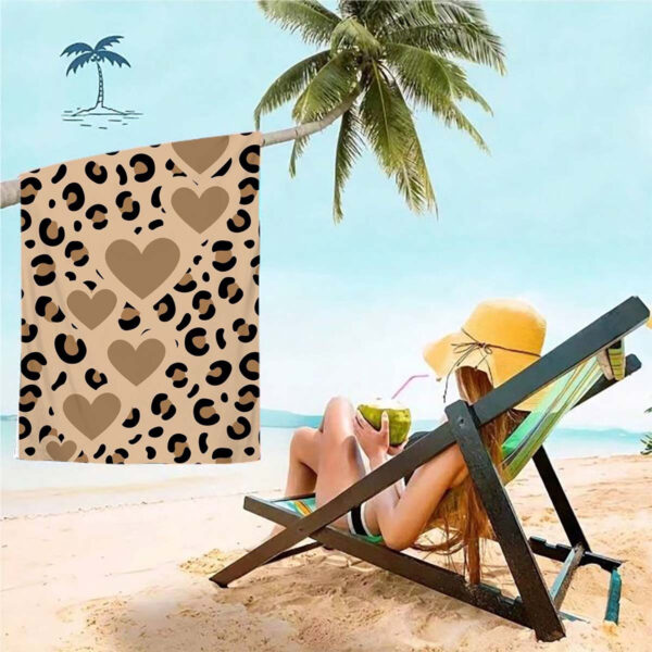 Serviette Imprimé Léopard & Cœur Chic – Image 9