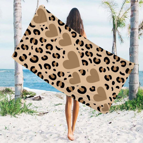 Serviette Imprimé Léopard & Cœur Chic – Image 2